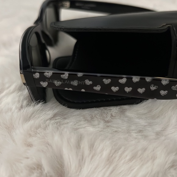 Saint Laurent sunglasses - Picture 3 of 5